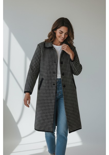 Kadın Önü Düğmelicepli Kalın Triko Hırka modelleri