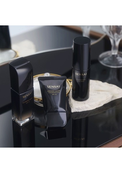 Glowing Base - Makyaj Bazı 30 ml