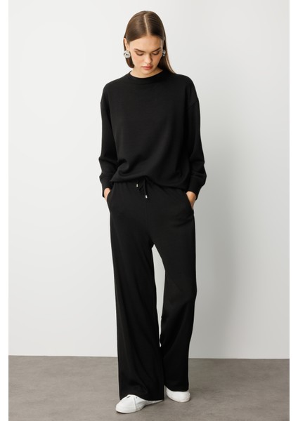 Beli Lastikli Yumuşak Dokulu Siyah Jogger Pantolon fiyatları