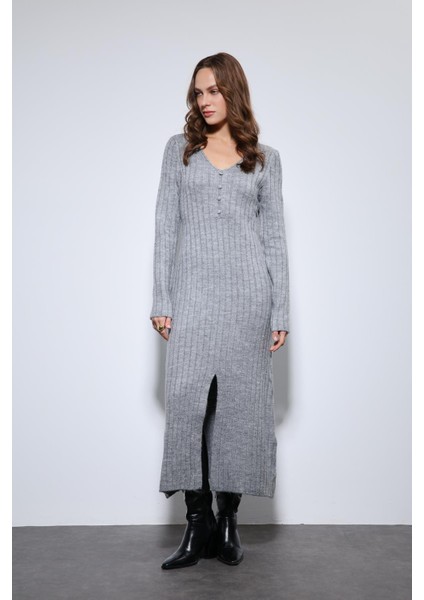 Gri Yırtmaç Detaylı Triko Elbise modelleri