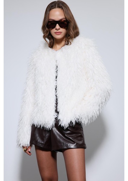 Ekru Suni Kürk Mont modelleri