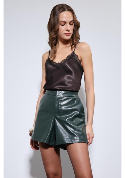 Yeşil Yüksek Bel Suni Deri Şort modelleri
