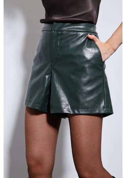 Yeşil Yüksek Bel Suni Deri Şort