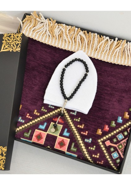 Erkekler Için Seccade Takke Tesbih Hediyelik Seti –kilim Desenli Kadife Astarlı Seccade, 33’lü Erkek Tesbihi, Takke ve Özel Kutu