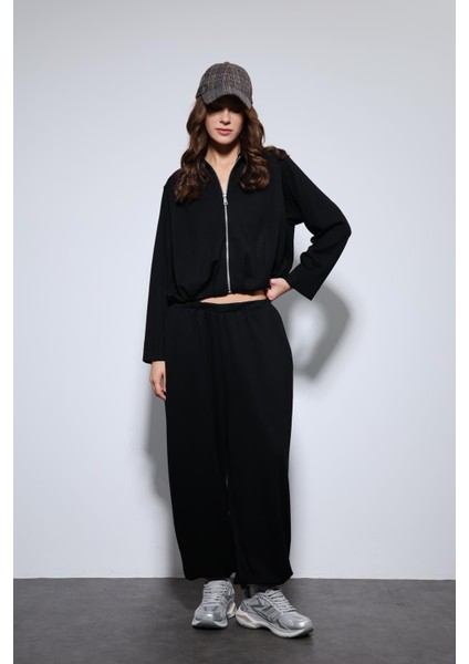 Siyah Volümlü Ceket ve Paça Lastikli Eşofman Takım