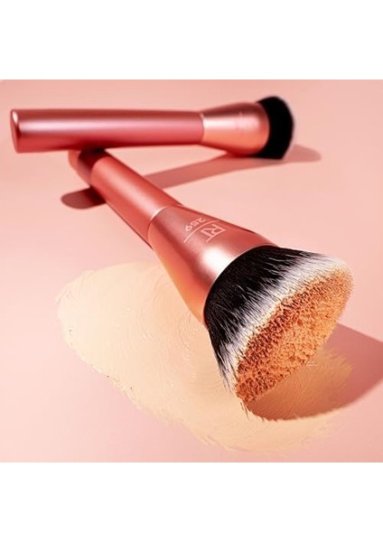 Real Techniques Glow Yuvarlak Tabanlı Makyaj Fırçası, Sıvı ve Krem Makyaj Için, Parlatma ve Karıştırma Kapsama Için Düz Üst Fondöten Fırçası, Yoğun Sentetik Kıllar, Vegan ve Zulüm Içermez, 1 Adet modelleri