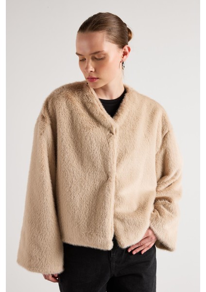 Kadın Taş Seyyar Yakalı Tasarım Kürk Kaban 30082 indirimleri