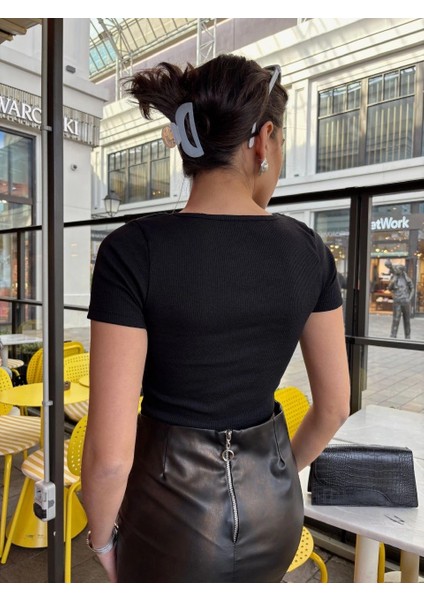 Mtxdpn Fiyonklu Bluz Siyah (Beden: L) fiyatları