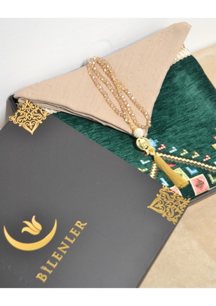 Çeyizlik Hediyelik Seccade Eşarp Tesbih Set – Kilim Desenli Kadife Astarlı Seccade, Eşarp, Kristal Tesbih Özel Kutulu Lüks Hediye Seti modelleri