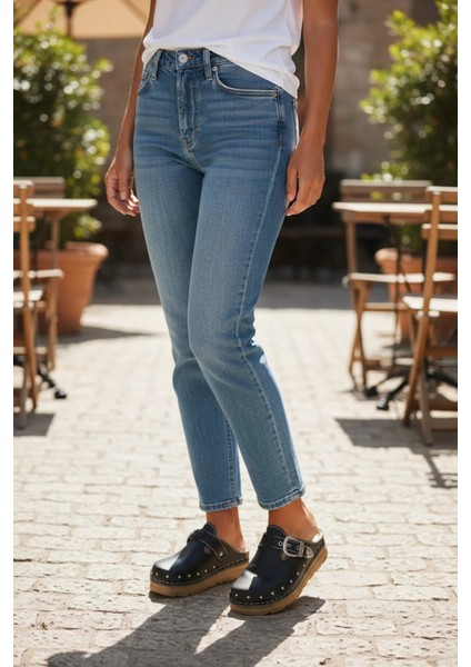 Önü Kapalı Siyah Yumusak Taban Ortopedik Rahat Topuklu Kadın Terlik modelleri