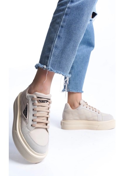 Prag Bağcıklı Ortopedik Taban Desenli Kadın Sneaker Spor Ayakkabı Ckt - Krem