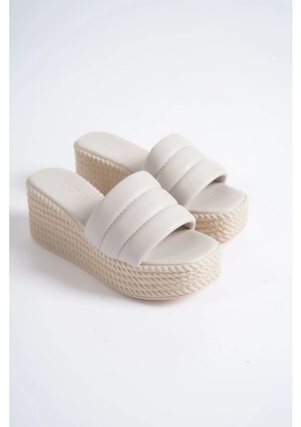 Reına Dolgu Topuklu Ortopedik Taban Hasır Görünümlü Kadın Terlik Ckt - Krem fırsatları