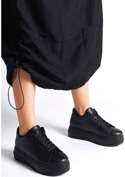 Bıana Bağcıklı Ortopedik Taban Kadın Sneaker Spor Ayakkabı Cst - Siyah fiyatları