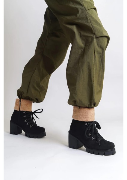 Emma Bağcıklı Fermuarlı Ortopedik Taban Topuklu Kürk Detaylı Süet Kadın Bot Sst - Siyah