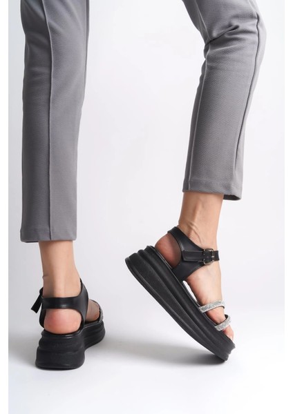 Zlohe Kalın Tokalı Taşlı Şeritli Ortopedik Taban Kadın Sandalet Cst - Siyah modelleri