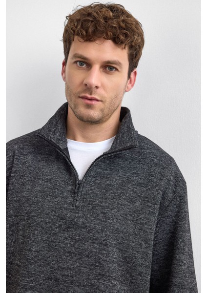 Regular Fit Yarım Fermuarlı Dik Yaka Sweat Erkek Sweat B35W12016 102 fırsatları