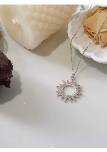 Güneş Taşlı Kolye Yıldız Tasli Gümüş Renk Kolye fırsatları