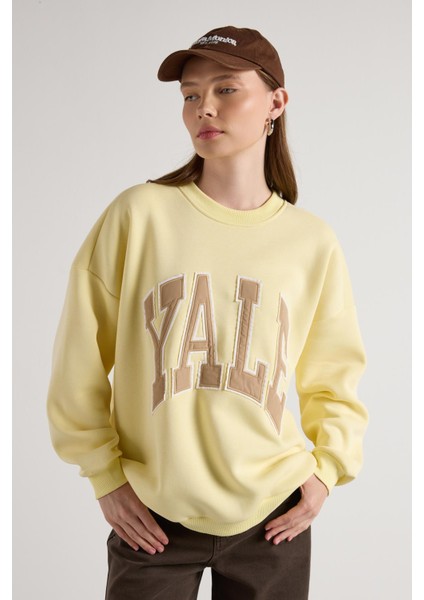 Kadın Sarı Nakışlı Şardonlu Oversize Sweatshirt 30080