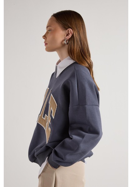 Kadın Füme Nakışlı Şardonlu Oversize Sweatshirt 30080 indirimleri