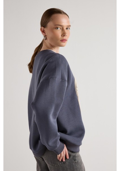 Nakışlı 3 Iplik Şardonlu Sweatshirt Füme fırsatları