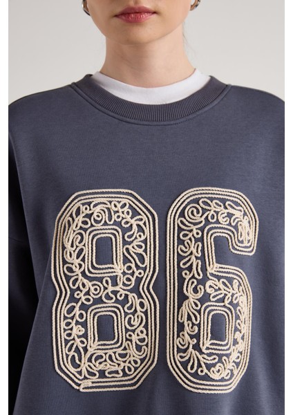 Nakışlı 3 Iplik Şardonlu Sweatshirt Füme