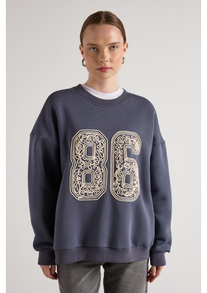 Nakışlı 3 Iplik Şardonlu Sweatshirt Füme