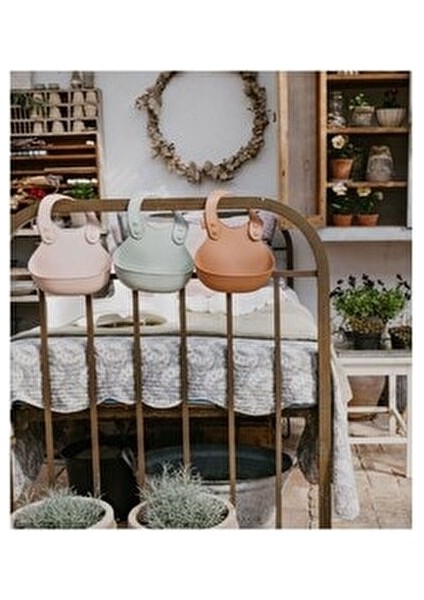 Mama Önlüğü TPU Malzeme ile Dayanıklı ve Kolay Temizlenebilir Danimarka Menşeli fırsatları