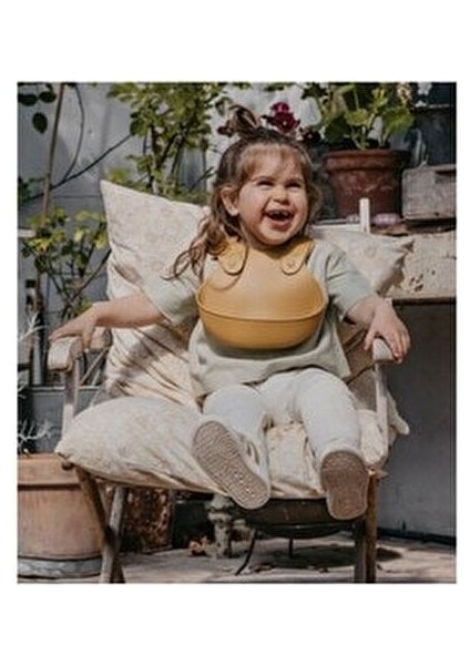 Mama Önlüğü TPU Malzeme ile Dayanıklı ve Kolay Temizlenebilir Danimarka Menşeli