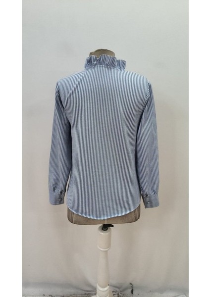 Kadın Uzun Kollu Fırfır Yakalı Önden Düğmeli Çizgili Burgu Gömlek