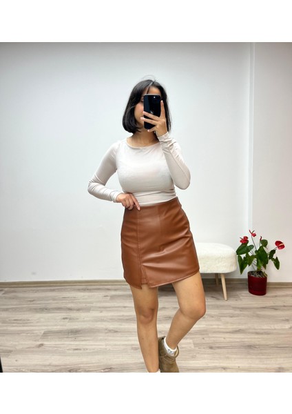 Deri Şortlu Mini Etek