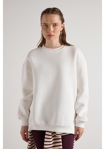 Kadın Ekru Basic Yırtmaçlı Oversize 3 Iplik Şardonlu Sweatshirts 30078