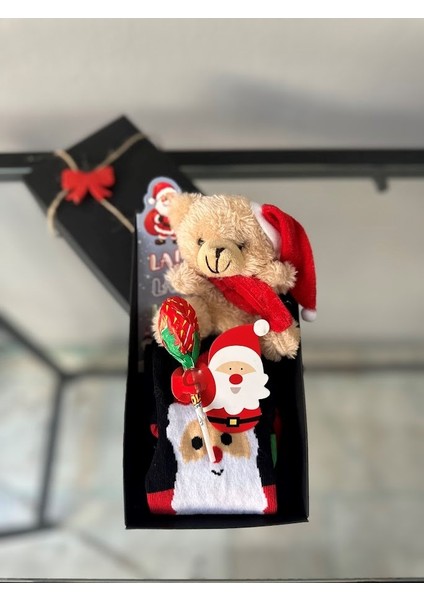 Yılbaşı Yeni Yıl Hediyesi Çorap Ayıcık Anahtarlık Lolipop Kitap Ayracı Çorap ve Ayraç Karışık Yollan fiyatları