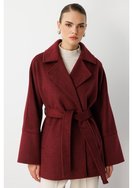 Rahat Kesim Yünlü Kısa Mürdüm Kaşe Kaban fiyatları