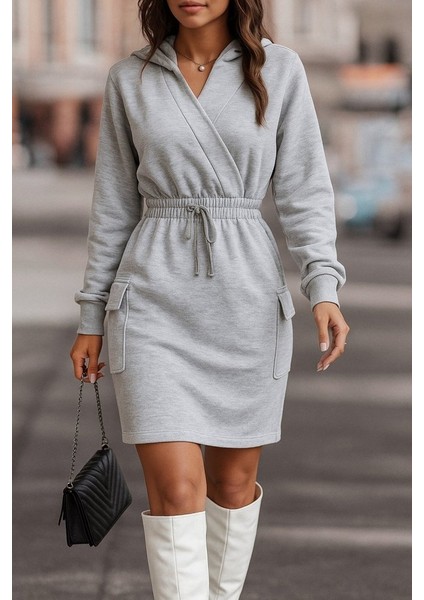 Kadın Uzun Kollu V Yakalı Kapşonlu Cep Detaylı Şardonlu Iki Iplik Kısa Elbise