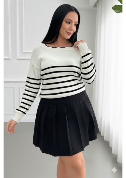 Kadın Beyaz Sırt Bağlama Detaylı Çizgi Desen Triko Bluz