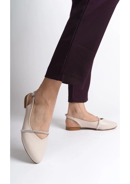 Allıson Tokalı Ortopedik Rahat Taban Taş Detaylı Kadın Babet Ayakkabı Ckt - Krem