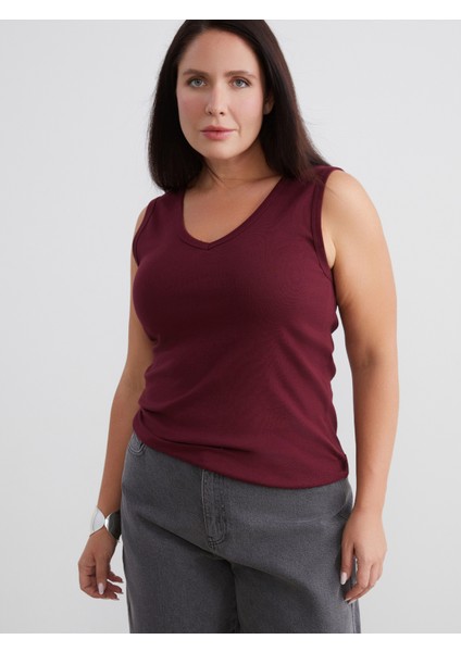 Büyük Beden V Yaka Kadın Atlet