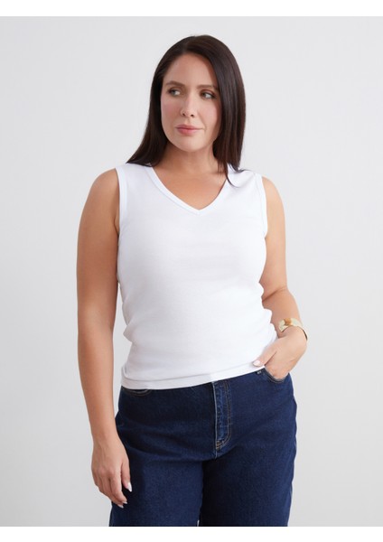 Büyük Beden V Yaka Kadın Atlet