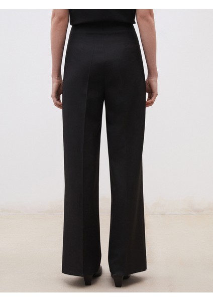 Loose Fit Krep Kadın Pantolon fırsatları