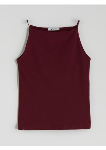 Kare Yaka Kadın Atlet indirimleri