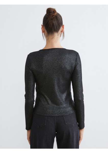 V Yaka Parlak Görünümlü Bluz fırsatları