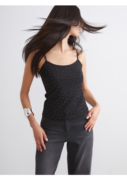 Kare Yaka Taşlı Kadın Atlet