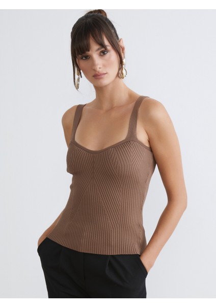 Kalp Yaka Kendinden Desenli Kadın Triko Atlet