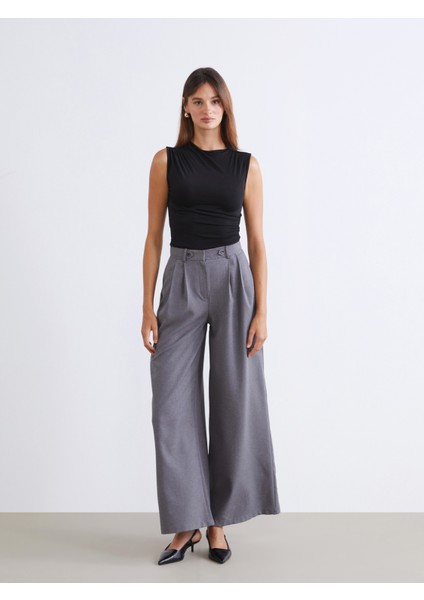 Dik Yaka Büzgülü Bluz fiyatları