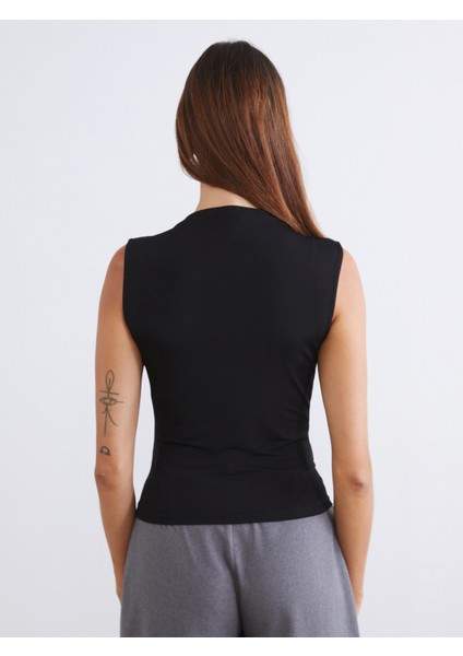 Dik Yaka Büzgülü Bluz fırsatları