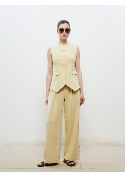 Standart Fit Keten Görünümlü Kadın Pileli Pantolon