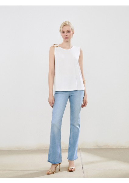 Bisiklet Yaka Aplike Detaylı Bluz fiyatları