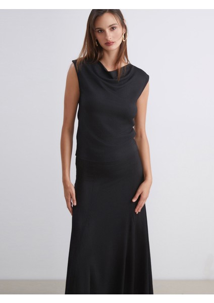 Dökümlü Yaka Dokulu Bluz