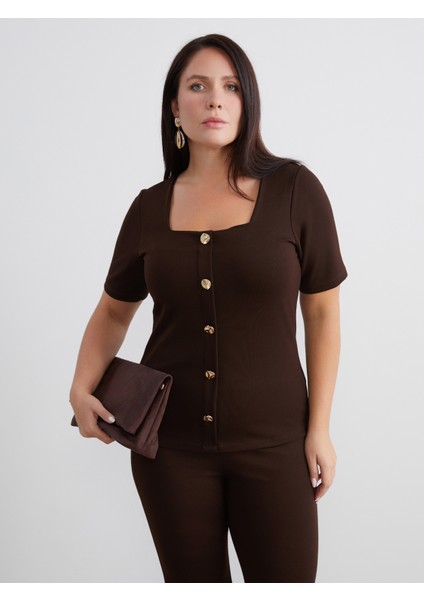Büyük Beden Düğme Detaylı Bluz