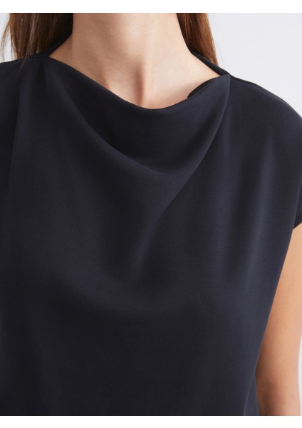 Dökümlü Yaka Bluz modelleri